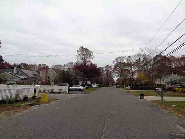 2nd image of 102 Forrest Ave