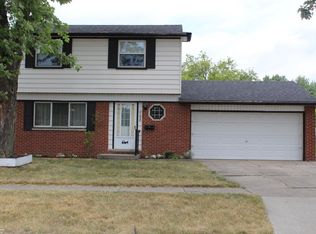 17439 Moors Ave, Fraser, MI 48026