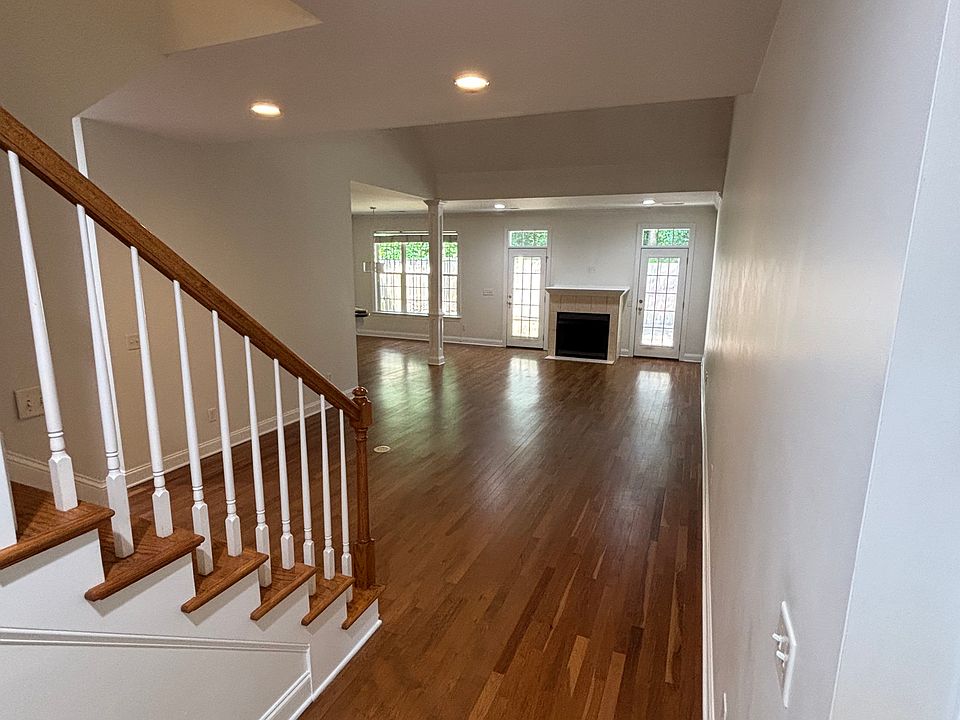 1st image of 5144 Somersett Ln