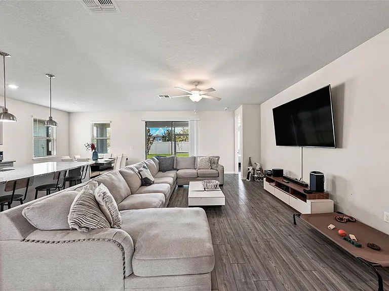 10913 Green Harvest Dr — Photo 11