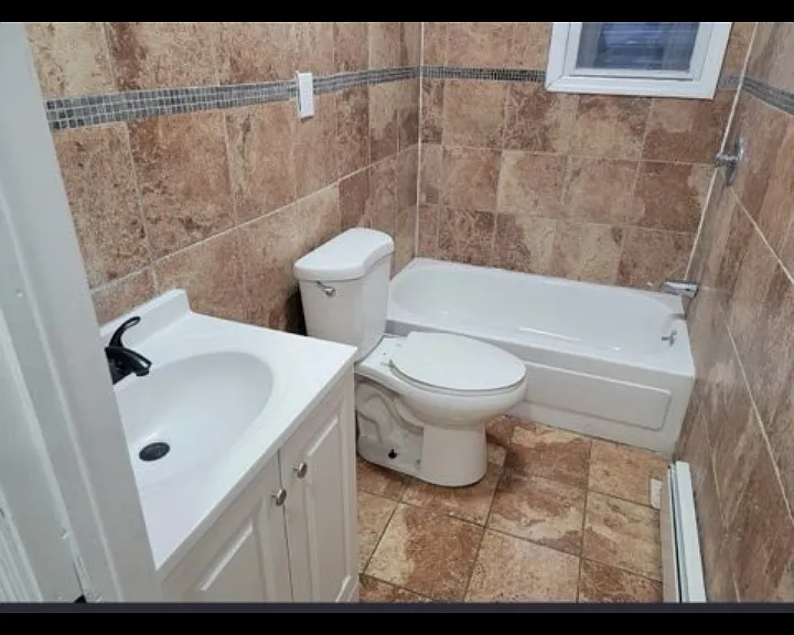 10 Rodwell Ave #1L — Photo 8