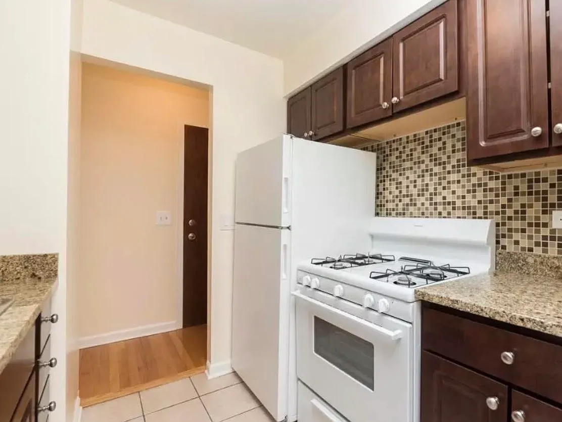 Studio, 500 sqft, $1,450 — Photo 4