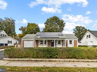 61 Enfield Ln, Willingboro, NJ 08046
