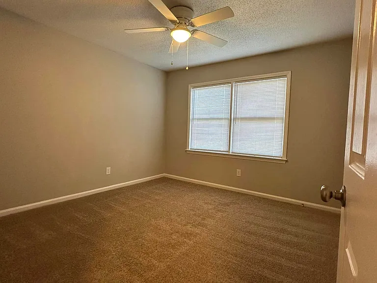 101-9B David Dr #B9 — Photo 5