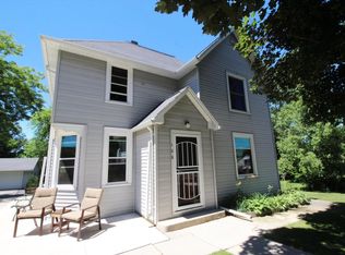 106 S 5th Ave, Saint Nazianz, WI 54232