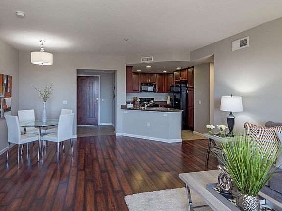 5th image of 809 Auzerais Ave Unit 405