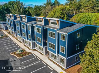 686 SE Highway 101 #107, Lincoln City, OR 97367