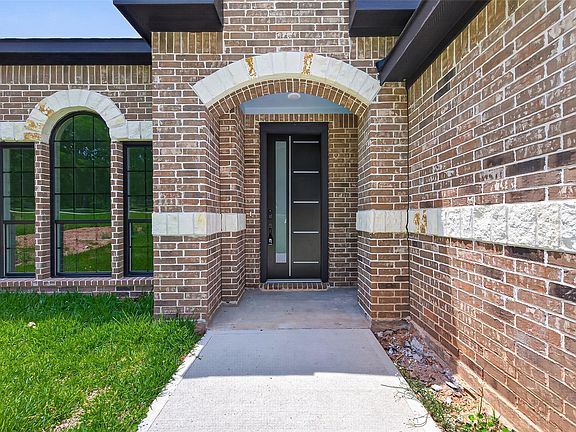 4th image of 12431 Greenridge Dr