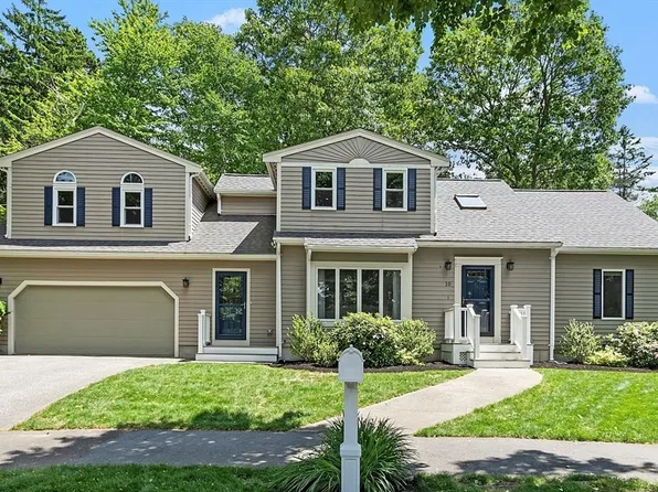 10 Bayberry Ln, Beverly, MA 01915