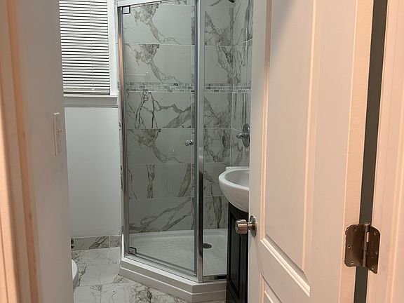 4th image of 2237 S Homan Ave #1