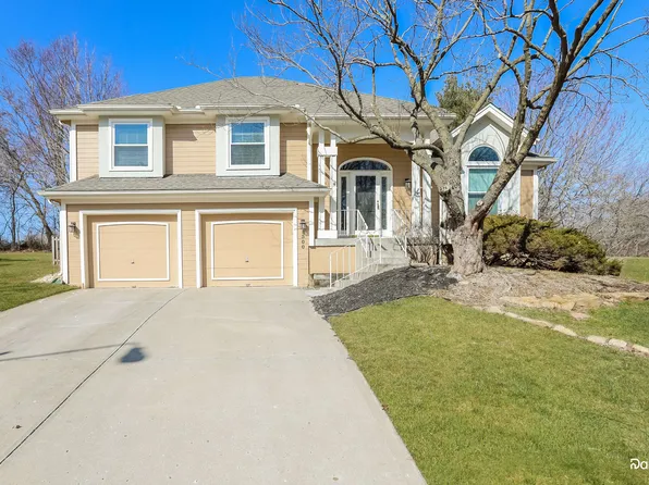 8300 N Marston Ave, Kansas City, MO 64151