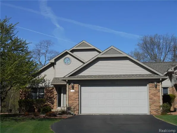 3068 Rivers Edge Dr #29, Wayne, MI 48184