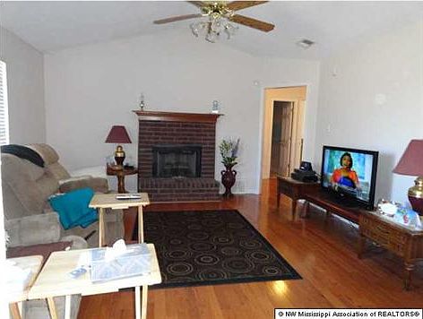 5th image of 10578 Oak Leaf Dr