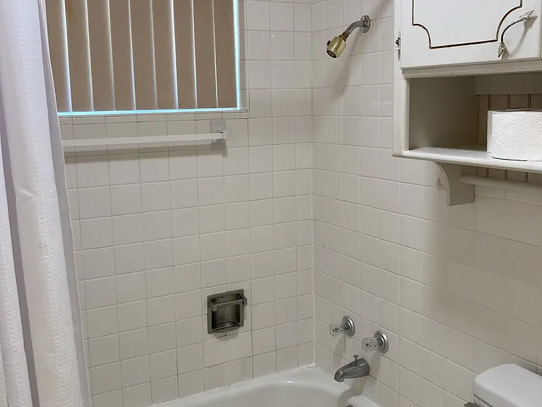 927 Skyline Dr — Photo 23