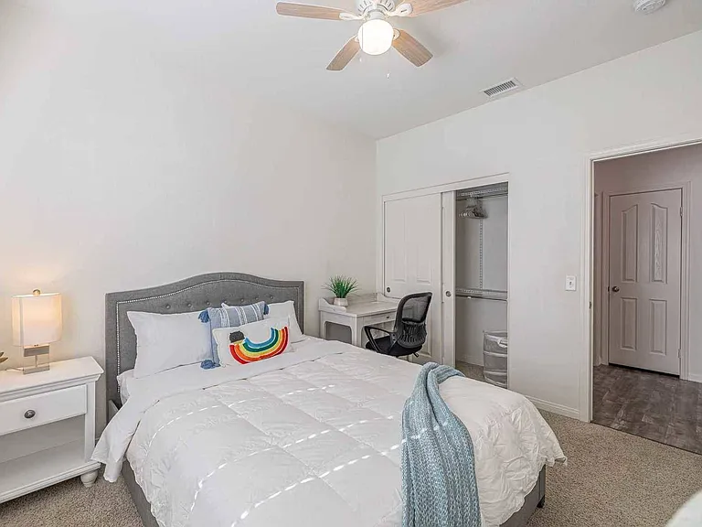 37058 Alton Dr — Photo 17