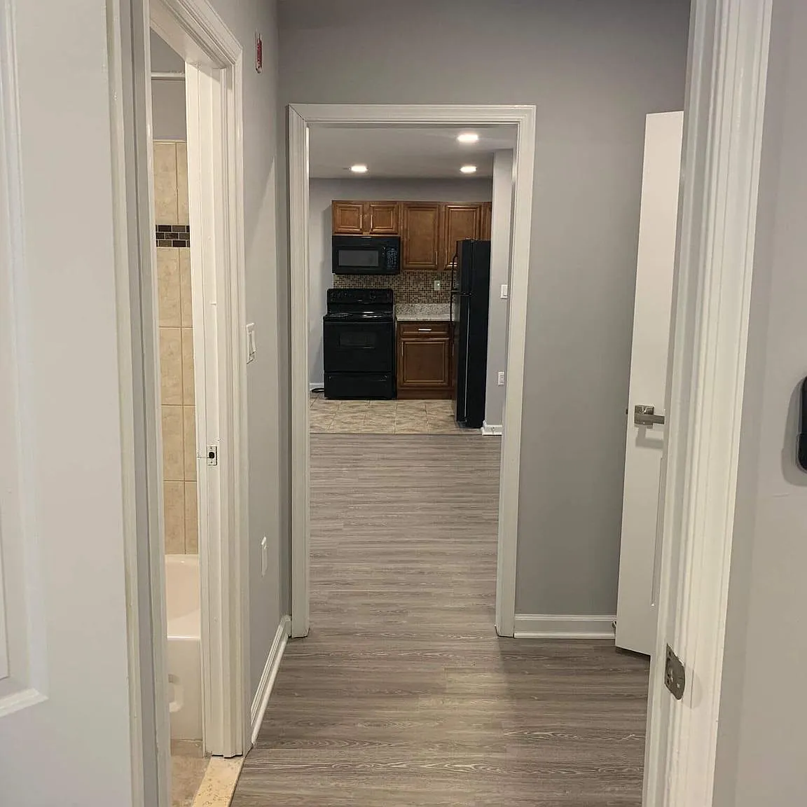 1 bed, 800 sqft, $1,195 — Photo 4