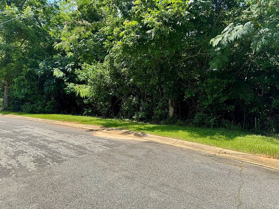 2nd image of 95 Black St