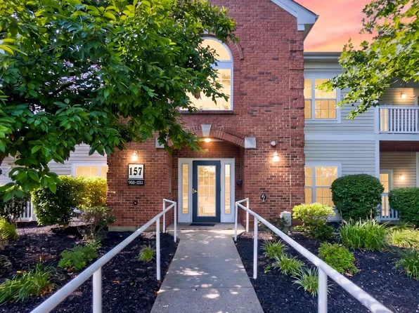 157 Saddlebrook Ln Unit 351, Florence, KY 41042