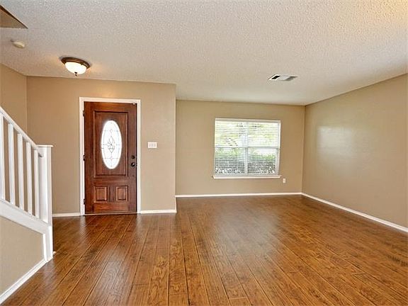 4th image of 1106 Del Roy Dr