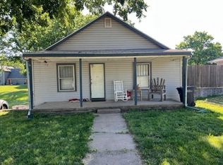 1821 N 7th St, Arkansas City, KS 67005