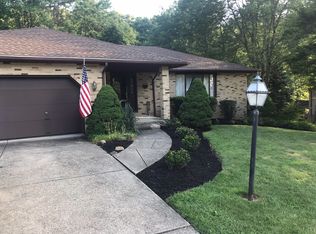 9439 Chesapeake Dr, North Royalton, OH 44133