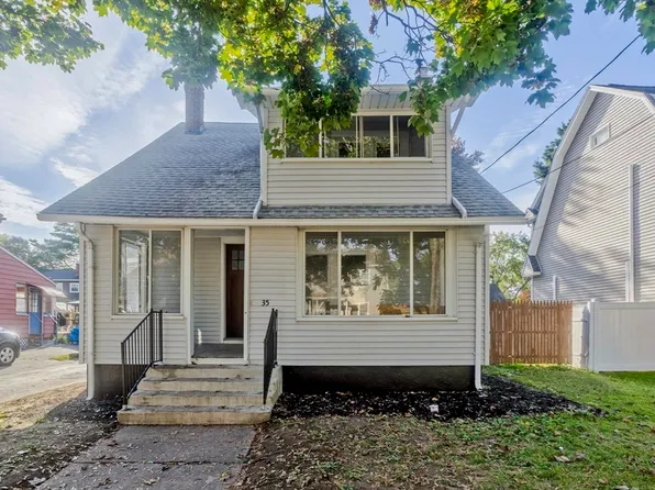 35 Montclair St, Springfield, MA 01104