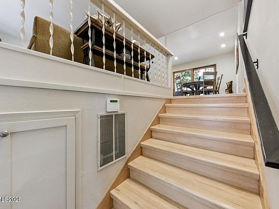 4th image of 575 Sugarpine Dr