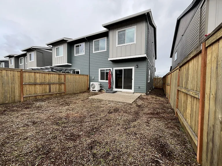2875 S Magnolia Dr — Photo 42