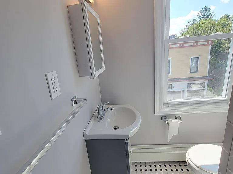 310 Sea Cliff Ave #6 — Photo 15