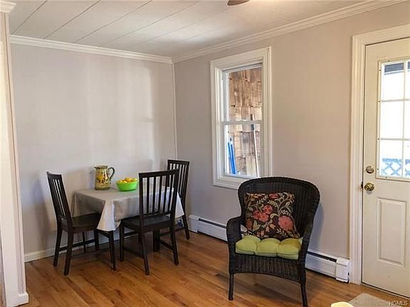 5th image of 448 Mountainview Ave