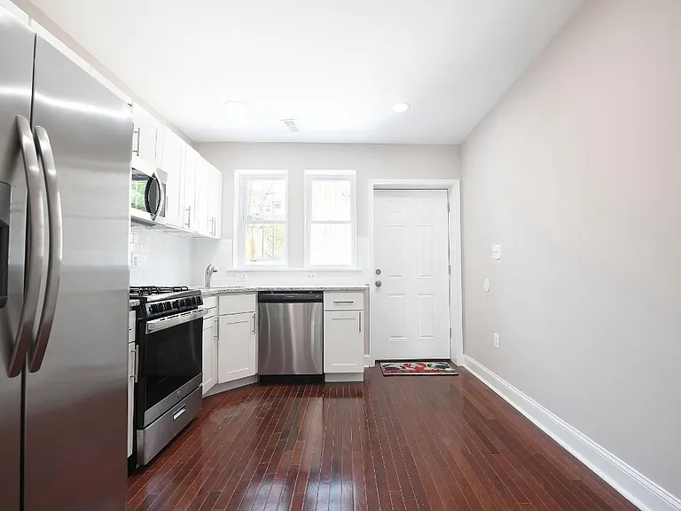 2200 Henneman Ave — Photo 7