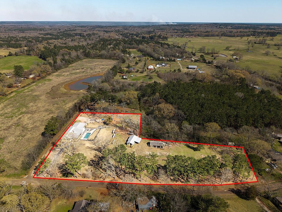 1st image of 300 Stoddard Dr