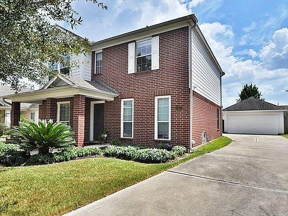 Detached Garage long driveway
