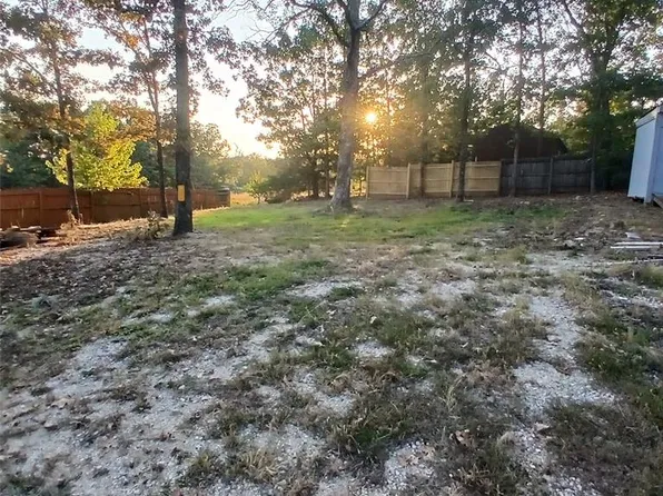 1409 W Buck Hollow Dr, Ironton, MO 63650
