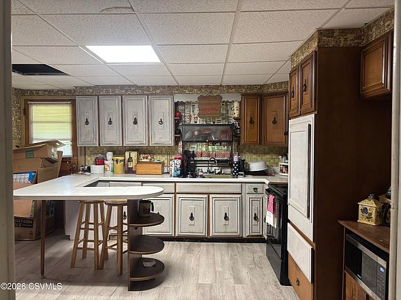 3rd image of 425-427 Fairmount Ave