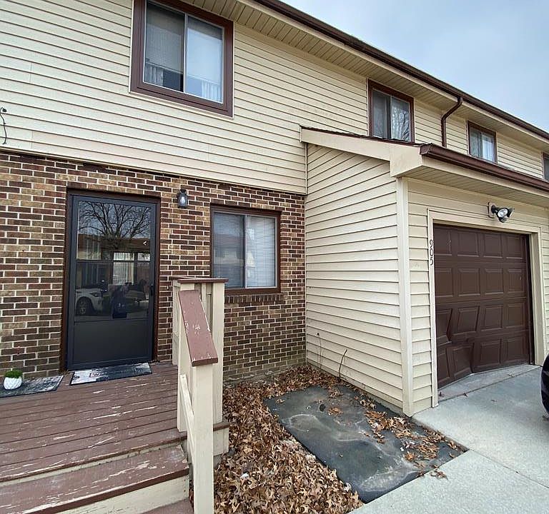 2nd image of 905 Sundown Dr