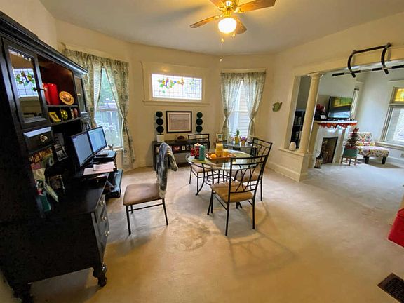 3rd image of 815 Delta Ave