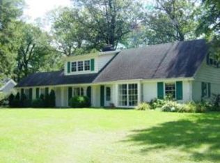 43 Wiltshire Dr, Lincolnshire, IL
