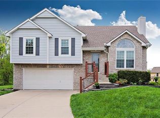 18765 W 161st St, Olathe, KS 66062