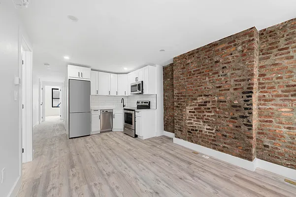 Rented by Compass | media 33