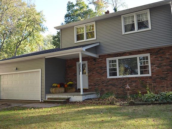 2nd image of 6208 Maxwell Dr