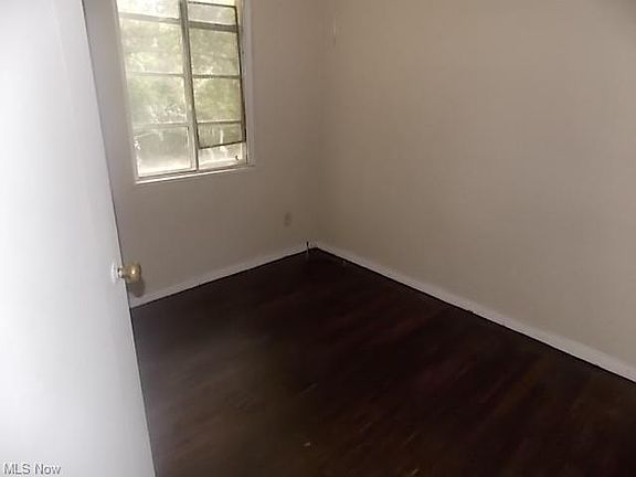 4th image of 441 Kenwood Dr #N2