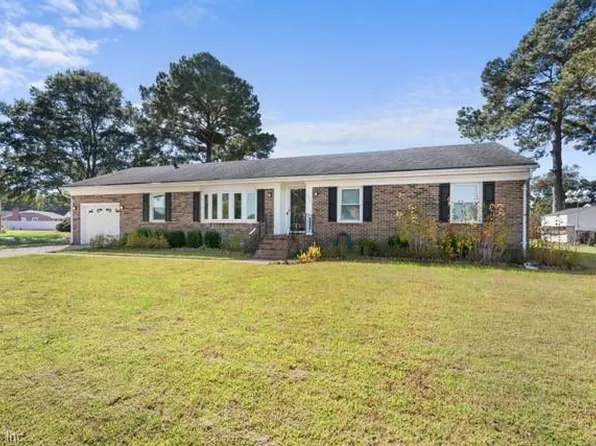 107 Gary Player Rd, Portsmouth, VA 23701