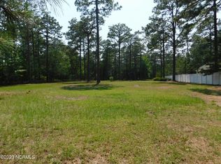 306 Lazar Ln, Southern Pines, NC 28387