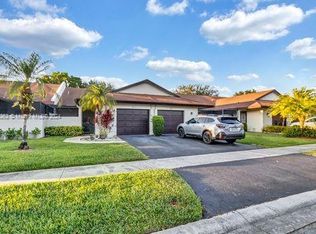 9219 NW 61st St, Tamarac, FL 33321