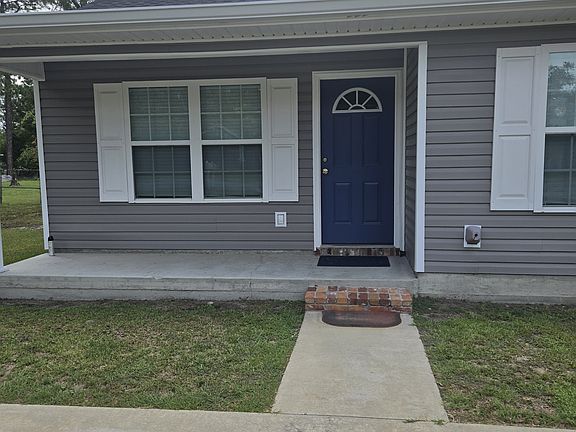 2nd image of 800 N Augusta Ave #802