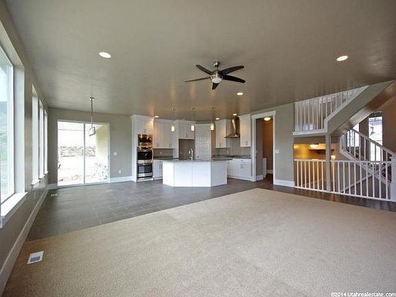 3rd image of 75 E Catamaran Way