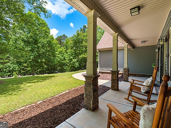 3rd image of 2694 Welcome Rd