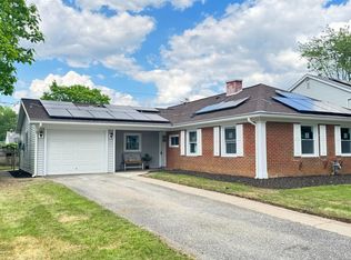 17 Meadowlark Ln, Willingboro, NJ 08046