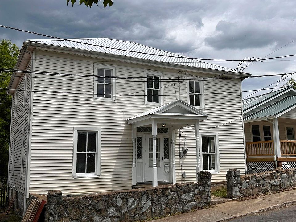 1st image of 114 Henry St